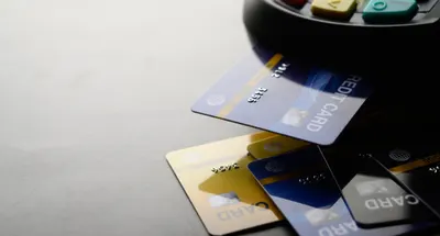BANKING INDUSTRIES